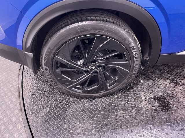 Nissan Qashqai Tekna + Dig-T Mhe