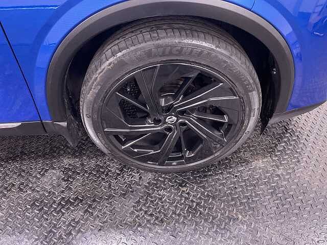 Nissan Qashqai Tekna + Dig-T Mhe