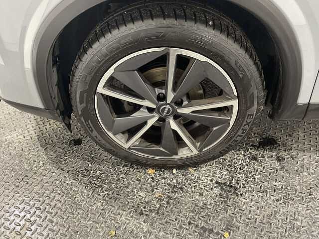 Nissan Qashqai 1.3 DiG-T MH Tekna 5dr