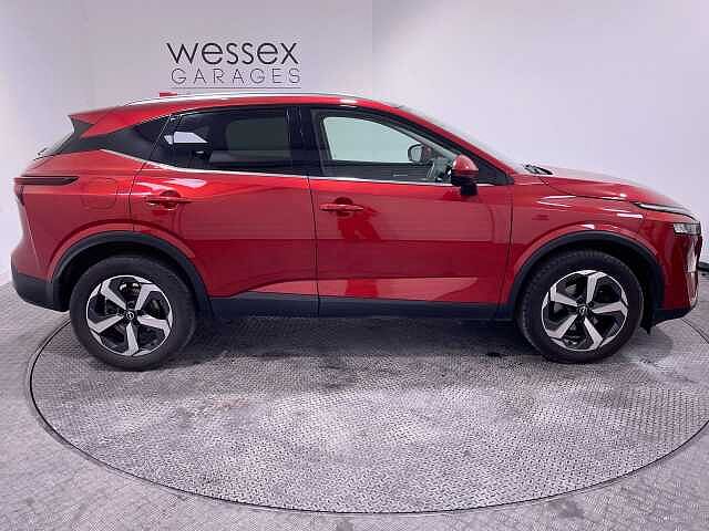 Nissan Qashqai 1.3 DiG-T MH 158 N-Connecta 5dr Xtronic
