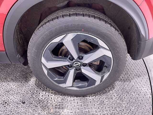 Nissan Qashqai 1.3 DiG-T MH 158 N-Connecta 5dr Xtronic