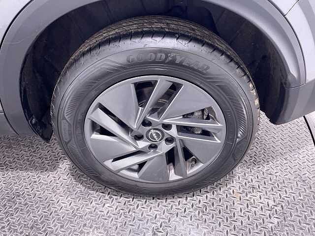 Nissan Qashqai 1.3 DiG-T MH Acenta Premium 5dr