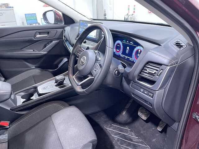 Nissan Qashqai 1.3 DiG-T MH 158 N-Connecta 5dr Xtronic