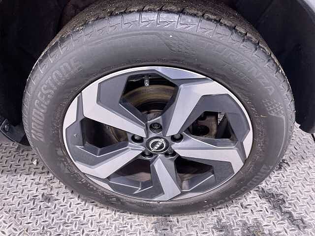 Nissan Qashqai 1.3 DiG-T MH 158 N-Connecta 5dr Xtronic